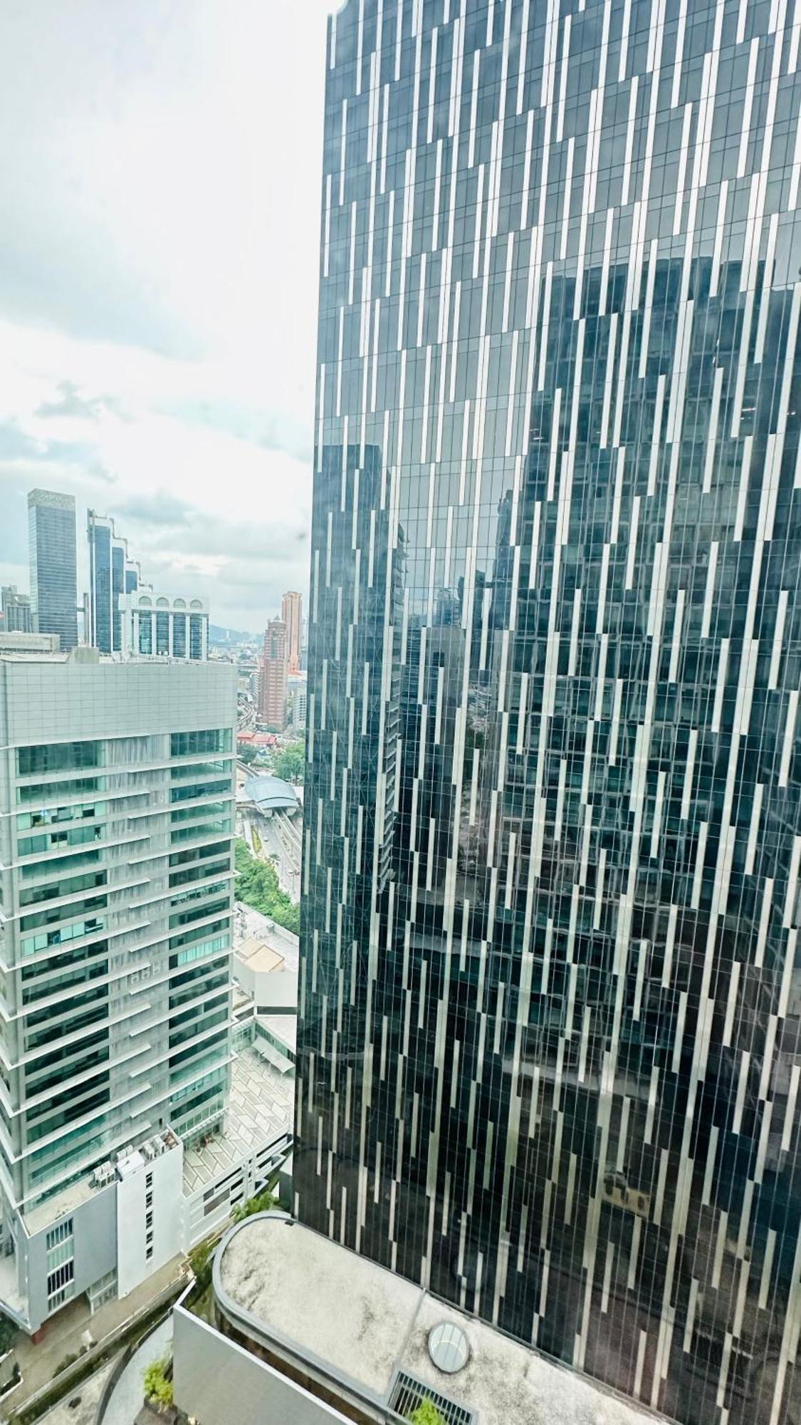Soho Suites Klcc By Angel Kuala Lumpur Esterno foto